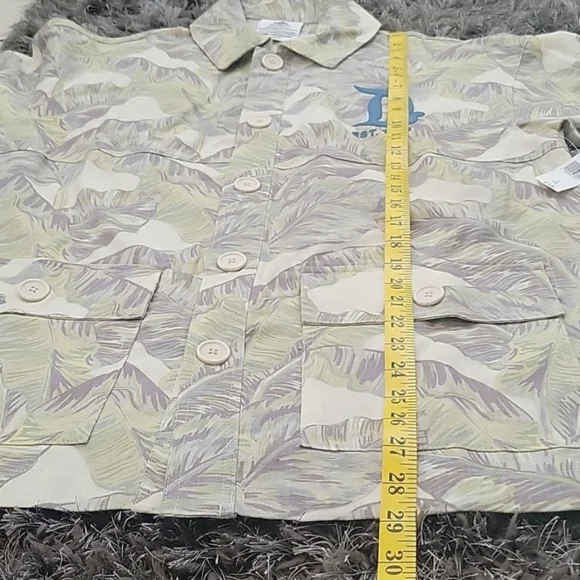 Disney Disneyland Resort Tropical Palm Leaf Spirit Jersey Shirt Jacket Size S - Picture 11 of 13